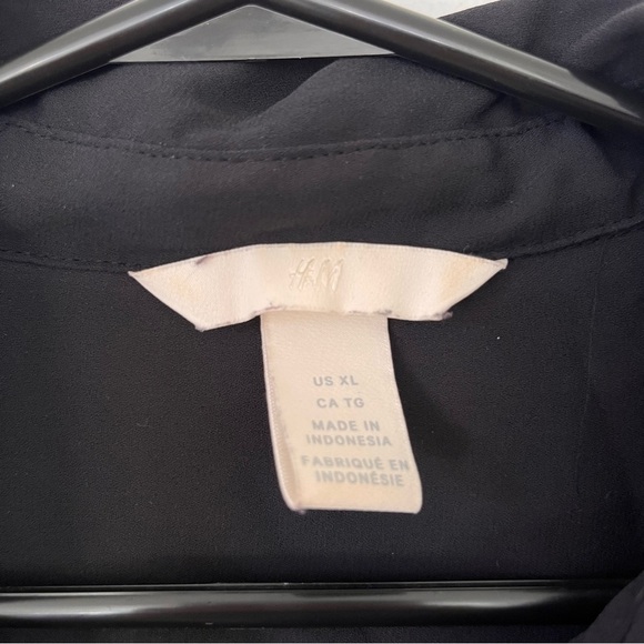 H&M Black Silky Long Sleeve Semi‎ Sheer Dress Shirt - Picture 6 of 7